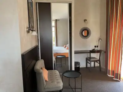 hotel vue mer sanary