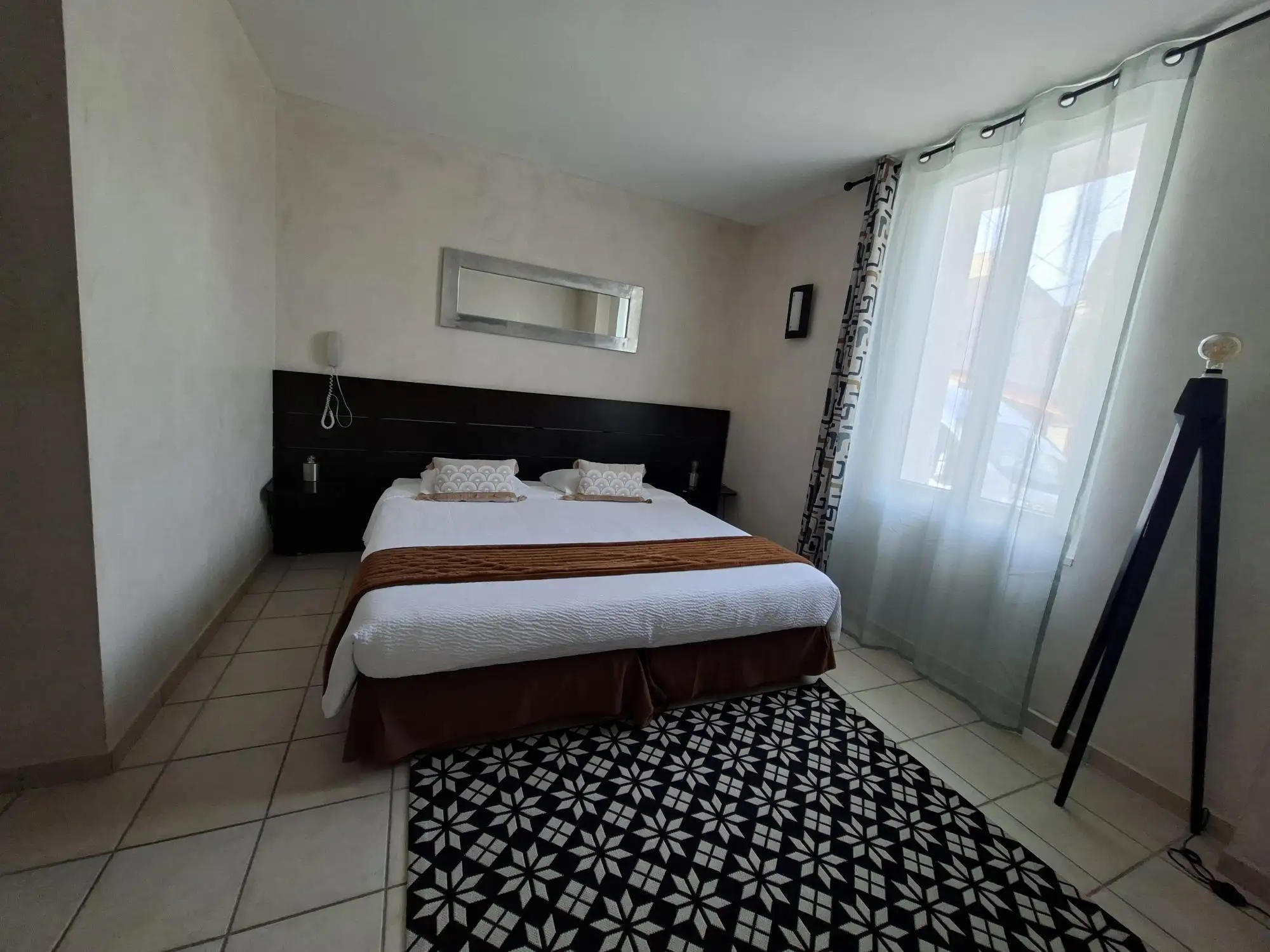 hotel sanary sur mer avec piscine